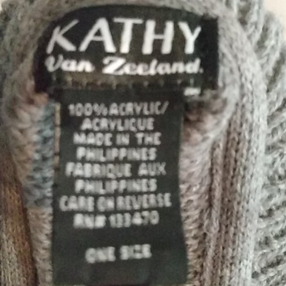 Poncho - Picture 2 of 3